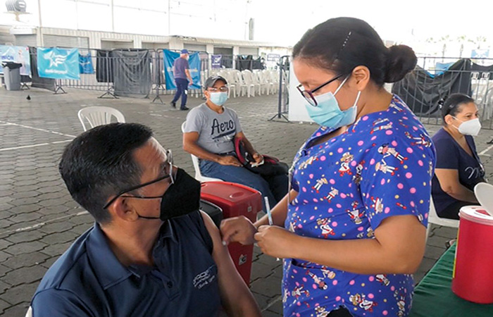 mas-de-1500-puntos-de-vacunacion-activados-a-nivel-nacional-ecuador221.com_.ec_ Más de 1.500 puntos de vacunación activados a nivel nacional