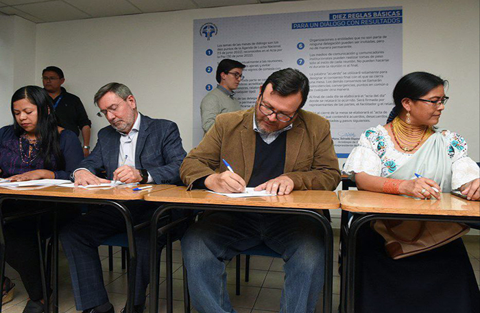 mesa-de-fomento-productivo-se-cerro-con-acuerdos-y-la-firma-del-acta-ecuador221.com_.ec_ Mesa de Fomento Productivo se cerró con acuerdos y la firma del acta