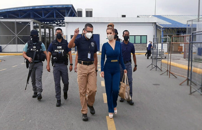 denuncian-penalmente-a-claudia-garzon-exmiembro-de-la-comision-de-pacificacion-de-las-carceles-ecuador221.com_.ec_ Denuncian penalmente a Claudia Garzón, exmiembro de la Comisión de Pacificación de las cárceles