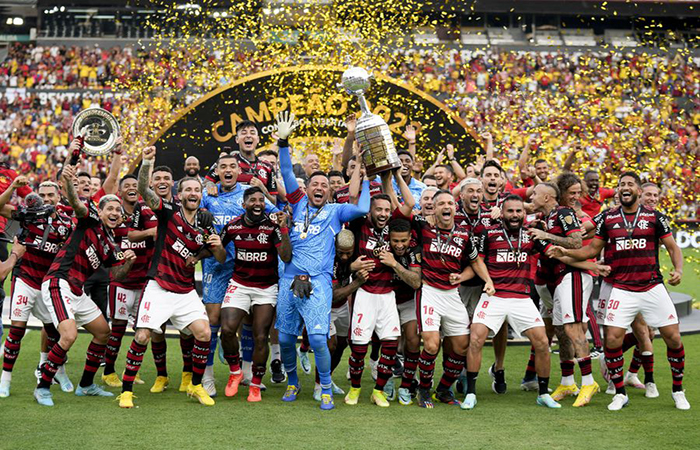 el-rey-de-america-flamengo-conquista-la-copa-libertadores-y-vidal-cumple-su-sueno-ecuador221.com_.ec_ El Rey de América: Flamengo conquista la Copa Libertadores y Vidal cumple su sueño