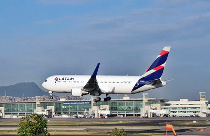 alertan-peligro-por-frecuentes-impactos-de-aves-con-aviones-en-el-aeropuerto-de-guayaquil-ecuador221.com_.ec_ Alertan peligro por frecuentes impactos de aves con aviones en el aeropuerto de Guayaquil