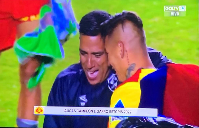 aucas-el-idolo-del-pueblo-se-corono-campeon-de-ecuador-ecuador221.com_.ec_ Aucas, el ídolo del pueblo, se coronó campeón de Ecuador