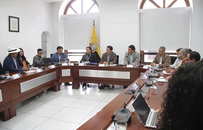 ministro-de-gobierno-mantuvo-reuniones-con-prefectos-de-la-amazonia-ecuador221.com_.ec_ Ministro de Gobierno mantuvo reuniones con prefectos de la Amazonía