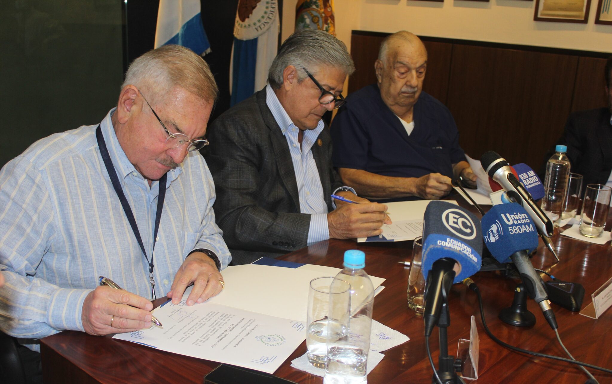 720751A1-B8AD-40B6-9165-4DB5B821B7DF-scaled Junta de beneficencia dona medicamentos para pacientes oncológicos de SOLCA 