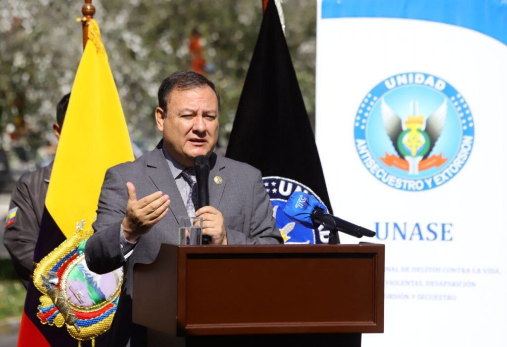 C18BD223-F498-4421-880A-33C64E8EE6E0 Llama al 1800 Delito y ponle fin a la extorsión