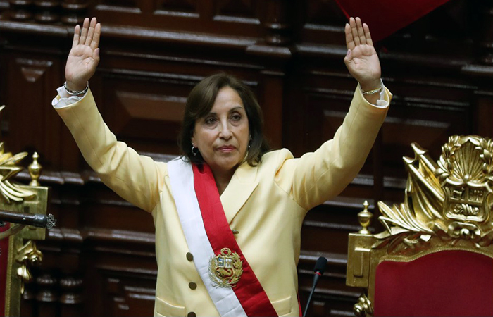 dina-boluarte-es-la-primera-presidenta-del-peru-solicito-una-tregua-politica-ecuador221.com_.ec_ Dina Boluarte es la primera presidenta del Perú: “Solicito una tregua política”