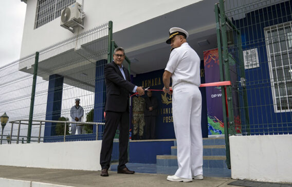 DP World y la Armada juntos por la seguridad en el Golfo de Guayaquil ...