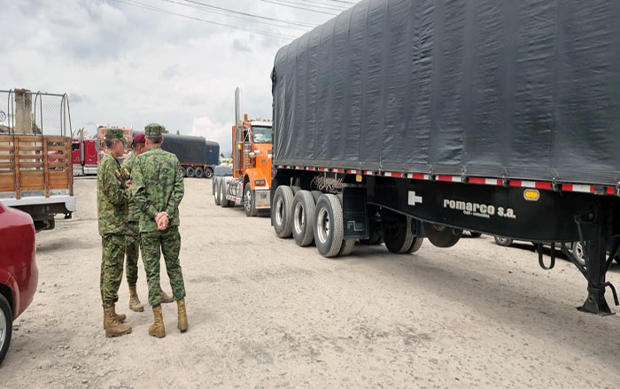 activan-plan-de-control-y-normas-en-el-paso-de-vehiculos-colombianos-ecuador221.com_.ec_ Activan plan de control y normas en el paso de vehículos colombianos