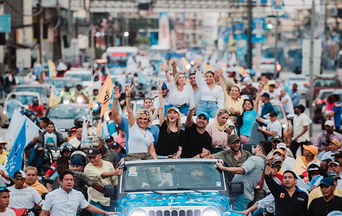 cynthia-viteri-inicio-su-camino-en-busca-de-la-reeleccion-a-la-alcaldia-ecuador221.com_.ec_ Cynthia Viteri inició su camino en busca de la reelección a la alcaldía