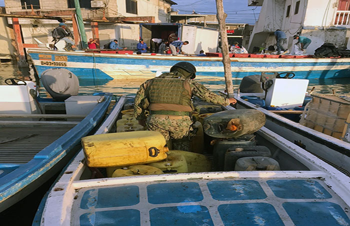 embarcaciones-utilizadas-en-actividades-ilicitas-fueron-retenidas-ecuador221.com_.ec_ Embarcaciones utilizadas en actividades ilícitas fueron retenidas