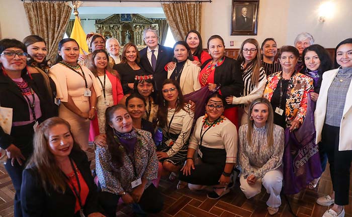 presidente-guillermo-lasso-dialogo-con-mujeres-amazonicas-en-carondelet-ecuador221.com_.ec_ Presidente Guillermo Lasso dialogó con mujeres amazónicas en Carondelet