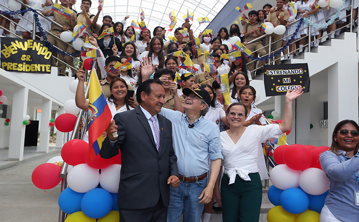 lasso-entrega-en-los-rios-dos-unidades-educativas-repotenciadas-ecuador221.com_.ec_ Lasso entrega en Los Ríos dos unidades educativas repotenciadas