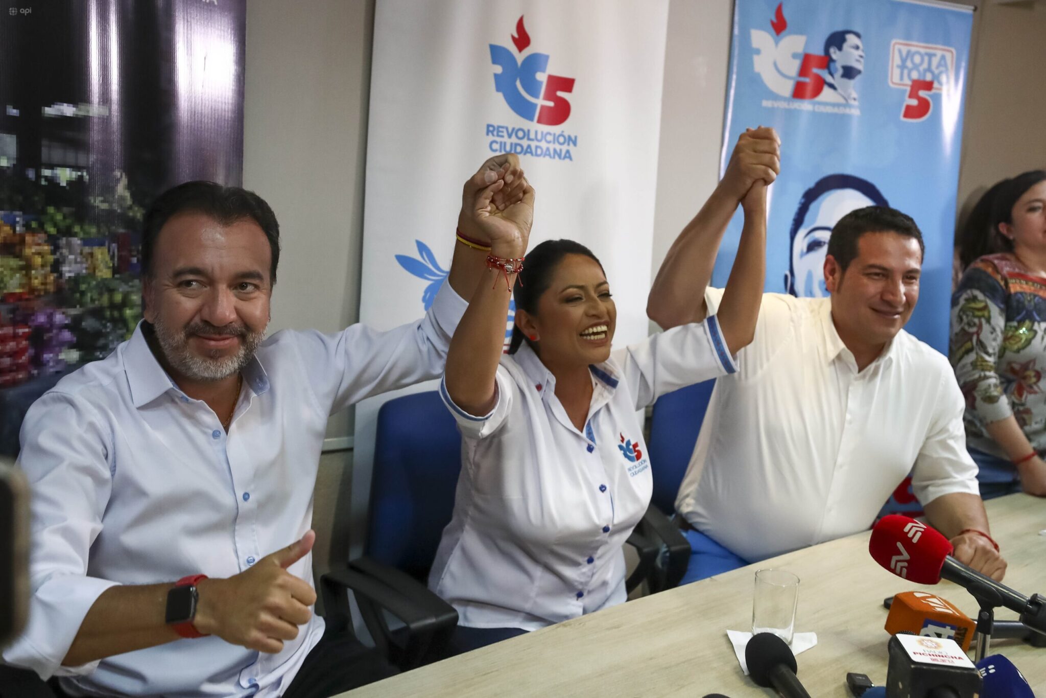 pabel-munoz-lidera-la-votacion-para-la-alcaldia-de-quito-ecuador221.com_.ec_-scaled Diana Caiza se convierte en la primera mujer indígena en ganar la Alcaldía de Ambato