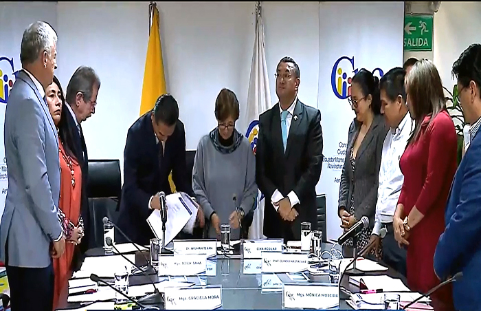 wilman-teran-firma-un-compromiso-publico-por-la-justicia-ecuador221.com_.ec_ Wilman Terán firma un compromiso público por la justicia