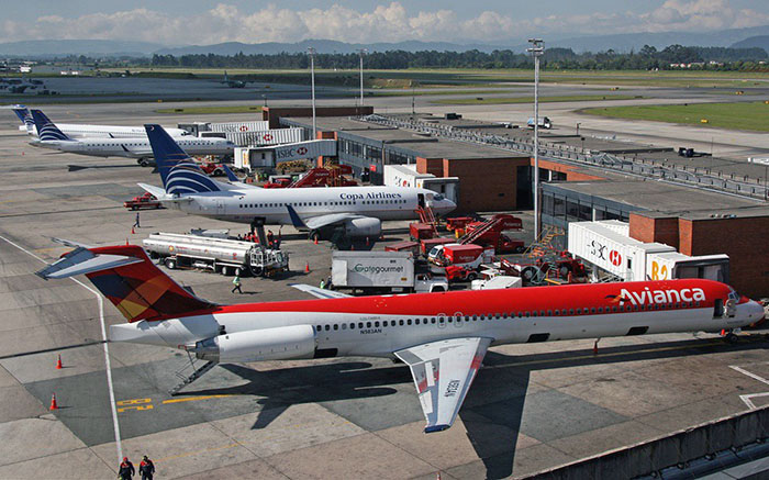 ecuador 221 ecuador-incorpora-seis-nuevas-rutas-aereas-hacia-nueva-york-panama-y-colombia-ecuador221.com_.ec- <a>Ecuador incorpora seis nuevas rutas aéreas hacia Nueva York, Panamá y Colombia</a>