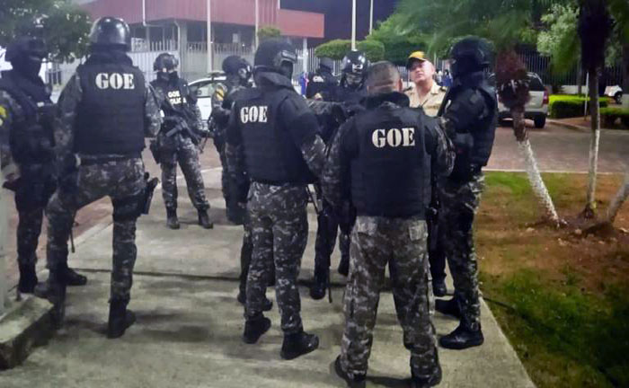 incursion-armada-fue-registrada-dentro-del-hospital-guasmo-sur-de-guayaquil-ecuador221.com_.ec_ Incursión armada fue registrada dentro del hospital Guasmo Sur de Guayaquil