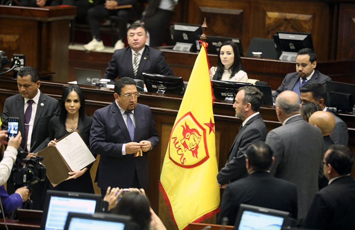 ecuador 221 la-asamblea-nacional-condecoro-a-sociedad-deportiva-aucas-ecuador221.com_.ec_ La Asamblea Nacional condecoró a Sociedad Deportiva Aucas