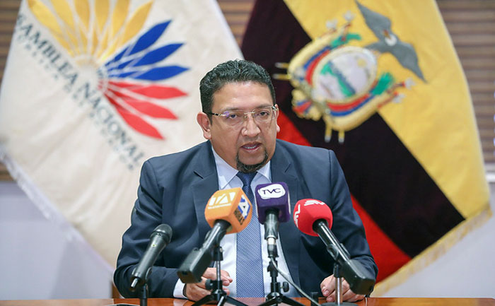 virgilio-saquicela-solucionar-una-crisis-politica-no-sera-jamas-golpismo-ecuador221.com_.ec_ Virgilio Saquicela: Solucionar una crisis política no será jamás golpismo