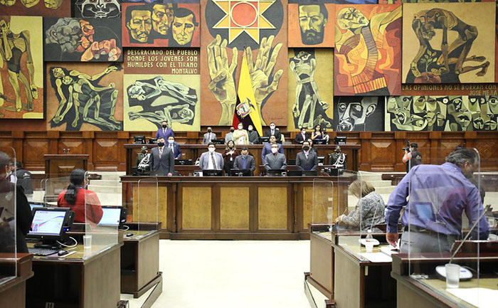 ecuador 221 asambleistas-recomiendan-mantener-contratos-de-prestacion-de-servicios-petroleros-ecuador221.com_.ec_ Asambleístas recomiendan mantener contratos de prestación de servicios petroleros