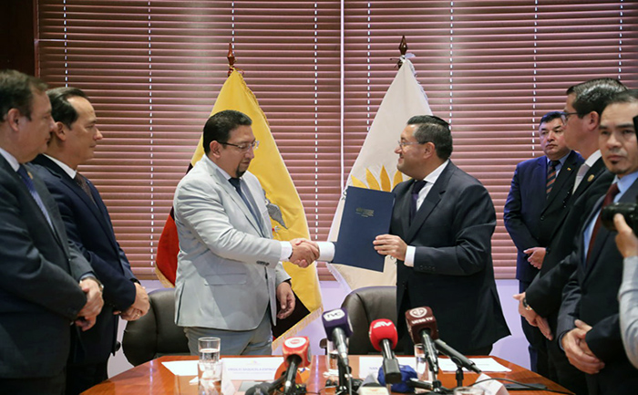 entregan-proyecto-de-reformas-a-ley-de-control-constitucional-para-frenar-abusos-con-acciones-de-proteccion-ecuador221.com_.ec_ Entregan proyecto de reformas a Ley de Control Constitucional para frenar abusos con acciones de protección