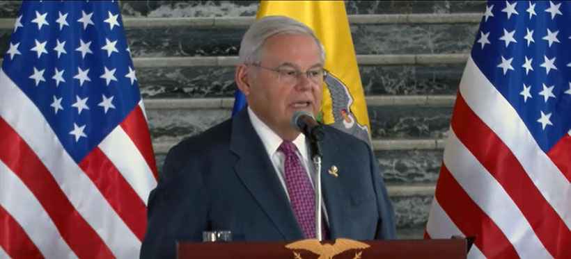 senador-robert-menendez Presidente Lasso y senadores de EE.UU. se reúnen en Carondelet