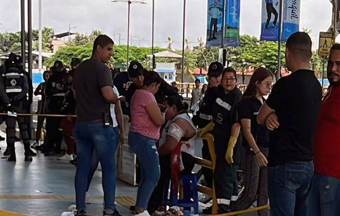 vendedora-ambulante-apunala-a-guardia-de-la-metrovia-en-guayaquil-ecuador221.com_.ec_ Vendedora ambulante apuñala a guardia de la Metrovía en Guayaquil