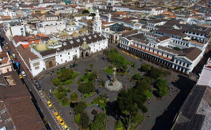 ecuador 221 agarre-palco-que-esto-recien-empieza-ecuador221.com_.ec_ Agarre palco que esto recién empieza