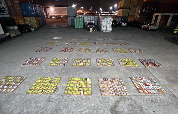 policia-antidrogas-decomisa-mas-de-25-toneladas-de-cocaina-en-el-feriado-ecuador221.com_.ec_ Policía Antidrogas decomisa más de 2,5 toneladas de cocaína en el feriado