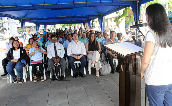 direccion-de-la-mujer-y-aprofe-imparten-charlas-sobre-salud-sexual-y-reproductiva-ecuador221.com_.ec_ Dirección de la Mujer y APROFE imparten charlas sobre salud sexual y reproductiva