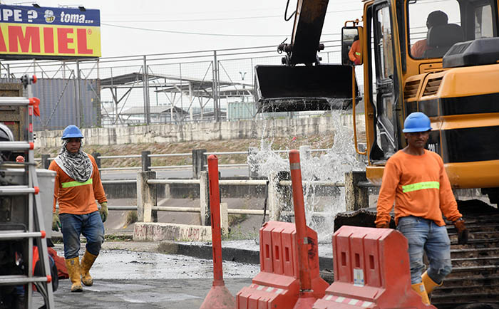 arranco-el-plan-de-mantenimiento-preventivo-de-canales-y-alcantarillas-de-guayaquil-ecuador221.com_.ec_ Arrancó el plan de mantenimiento preventivo de canales y alcantarillas de Guayaquil