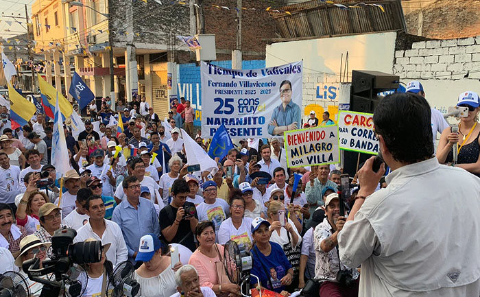 caravana-y-encuentro-con-jubilados-y-universitarios-en-la-visita-de-villavicencio-a-milagro-ecuador221.com_.ec_ Fernando Villavicencio se reunió con jubilados y universitarios, en Milagro