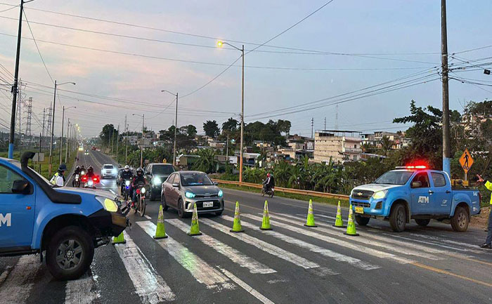 la-atm-cierra-nuevamente-la-via-a-daule-a-la-altura-de-la-peni-ecuador221.com_.ec_ La ATM cierra nuevamente la Vía a Daule a la altura de 'La Peni'