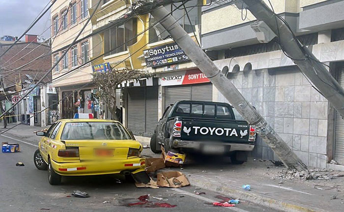 riobamba-dos-adultos-mayores-murieron-atropellados-por-una-camioneta-ecuador221.com_.ec_ Riobamba: dos adultos mayores murieron atropellados por una camioneta