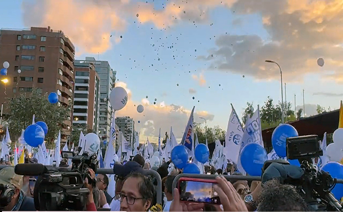 caravanas-y-movilizaciones-destacan-en-cierres-de-campana-ecuador221.com_.ec_ Caravanas y movilizaciones destacan en cierres de campaña