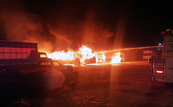 cuatro-buses-de-transporte-publico-se-incendiaron-en-la-via-a-daule-ecuador221.com_.ec_ Cuatro buses de transporte público se incendiaron en la vía a Daule