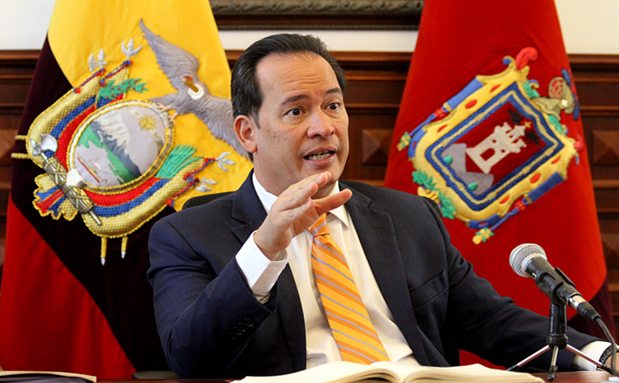 ecuador 221 henry-cucalon-gobierno-prepara-una-transicion-ordenada-y-responsable-ecuador221.com_.ec_ Henry Cucalón: Gobierno prepara una transición “ordenada y responsable”