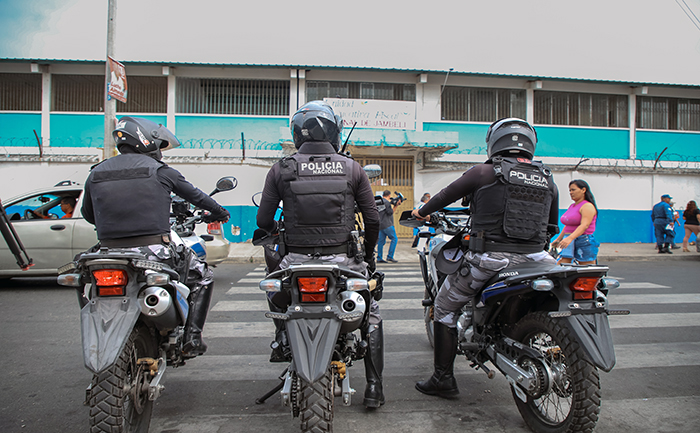 ecuador 221 ocho-planteles-educativos-del-sur-se-suman-al-programa-escuelas-seguras-ecuador221.com_.ec_ Ocho planteles educativos del sur se suman al programa Escuelas Seguras