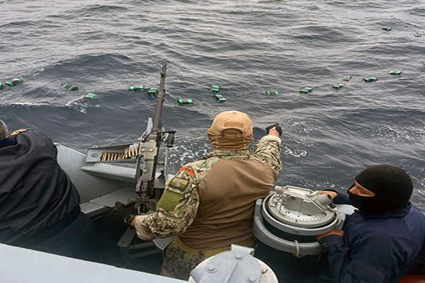 armada-halla-flotando-73-bultos-de-cocaina-frente-a-las-costas-de-manabi-ecuador221.com_.ec_ Armada halla flotando 73 bultos de cocaína frente a las costas de Manabí