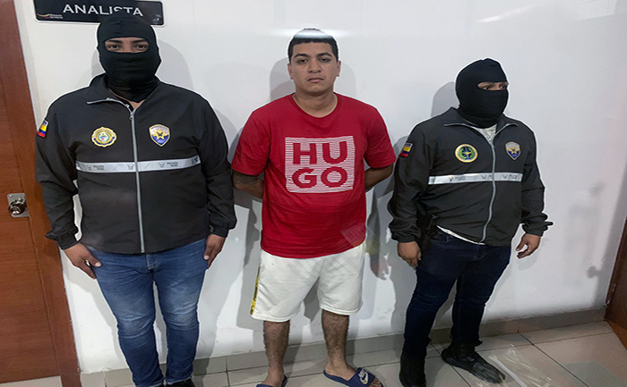 ecuador 221 capturan-a-presunto-acopiador-de-armas-para-sicarios-ecuador221.com_.ec_ Capturan a presunto acopiador de armas para sicarios