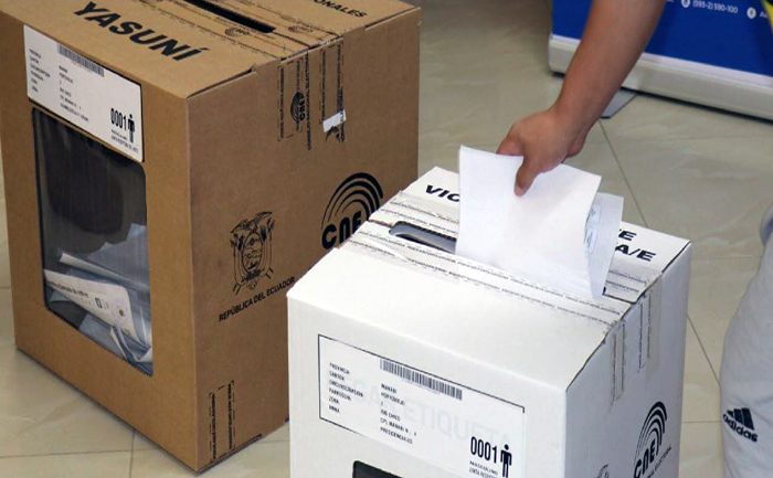 cne-alquilara-espacios-para-instalar-mesas-de-votacion-en-el-exterior-ecuador221.com_.ec_ CNE alquilará espacios para instalar mesas de votación en el exterior