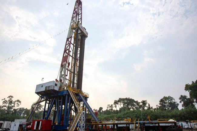 ecuador 221 petroecuador-un-muerto-tras-incendio-en-pozo-del-campo-sacha-ecuador221.com_.ec_ Petroecuador: un muerto tras incendio en pozo del campo Sacha