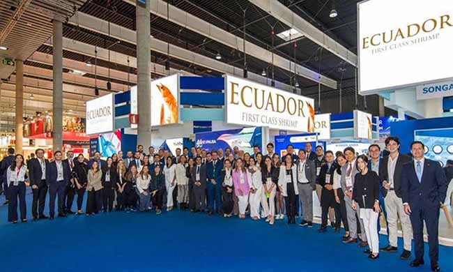 Exportadores de camarón en feria