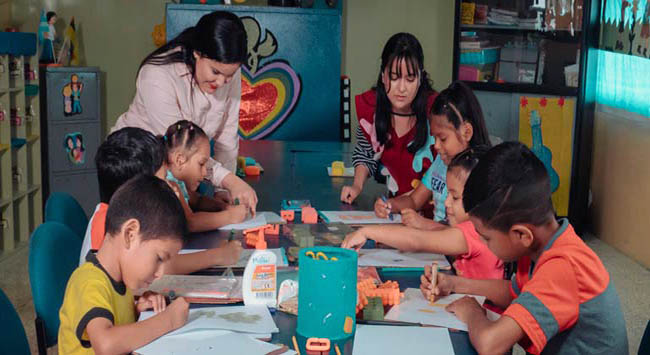 estudiantes-de-segundo-a-septimo-de-basica-no-perderan-ano-escolar-ecuador221.com_.ec_ Estudiantes de segundo a séptimo de básica no perderán año escolar