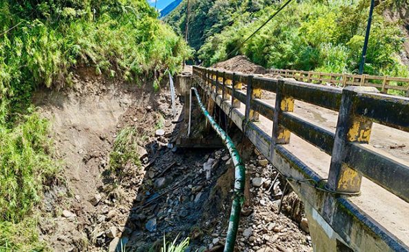 Gobierno colocará un puente Bailey en la vía Baños-Puyo tras deslave ...