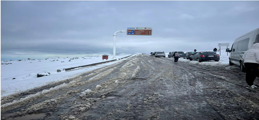 cae-nieve-en-via-Riobamba-Guaranda Cierre de vía a Baños por inundaciones en Tungurahua y Chimborazo