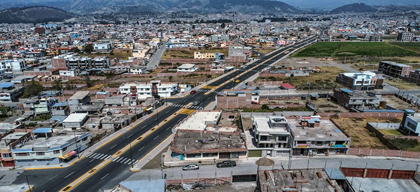 entrega-de-obras-viales-Riobamba Noboa advierte a sus adversarios: “Nos encontraremos en las urnas”