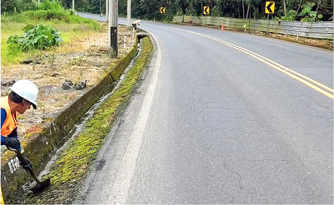 vía Cuenca-Girón-Pasaje