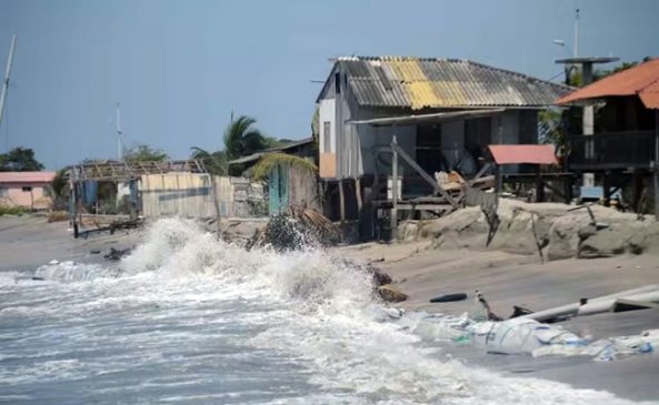 La erosión afecta las costas de Machala y Jambelí - Ecuador 221