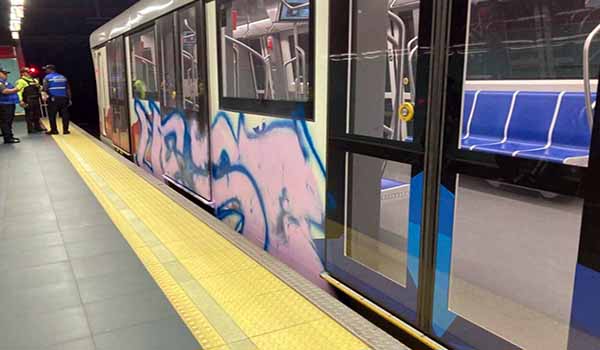 metro-de-quito-queda-fuera-de-circulacion-debido-a-vandalismo.ecuador221 Metro de Quito queda fuera de circulación debido a vandalismo