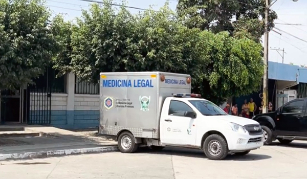 Aaron Arce en la Empresa de Agua de Durán